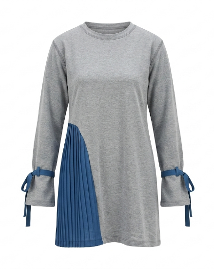 Picture of daylong grey top